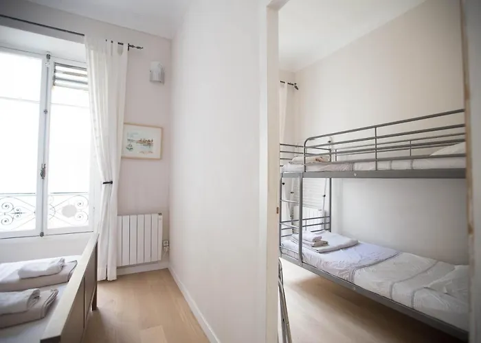 Le Coin Du Marche Apartament *